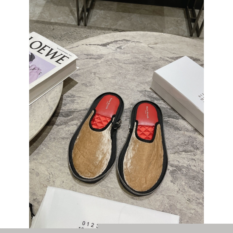 Other Slippers